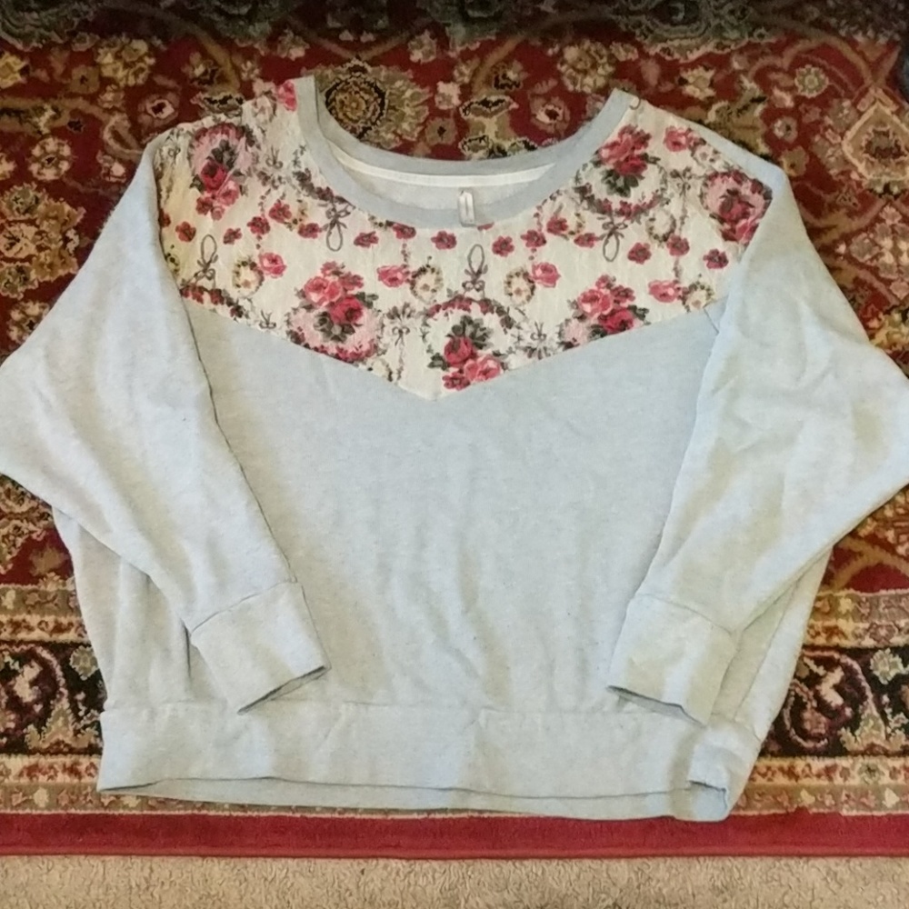 Oversized free people sweatshirt